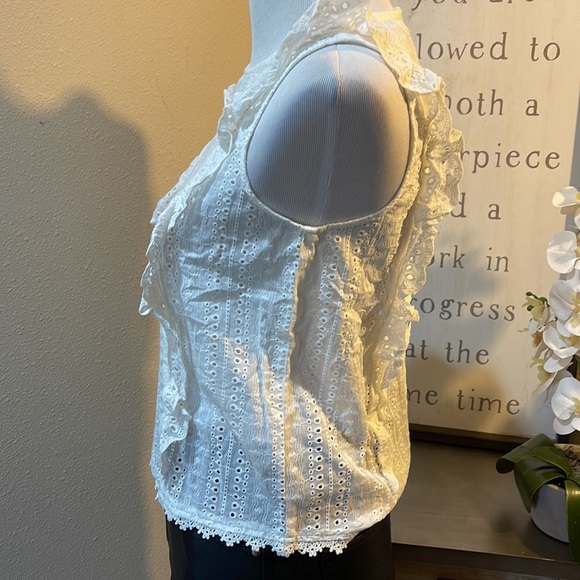 TRN short sleeve top.                  TRN7 - Picture 5 of 8